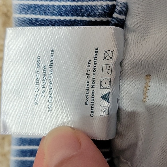 Light Wash Striped 8 in Pull On Short JAG Jeans 20W - Picture 6 of 6